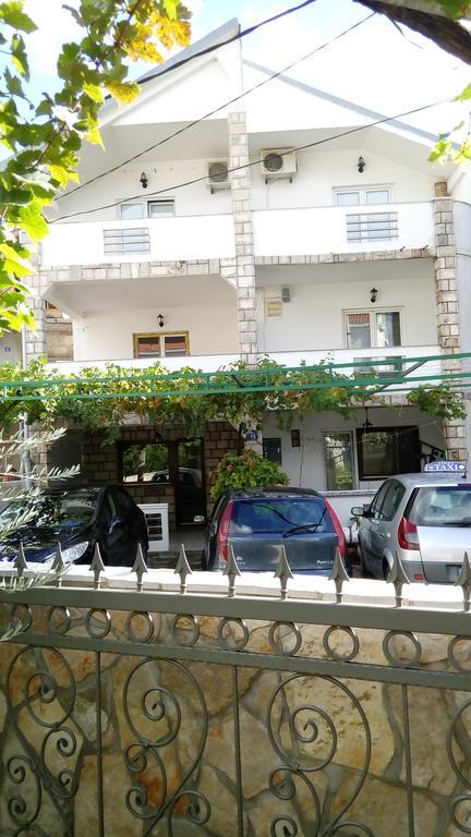 Apartments Marijana Tivat Luaran gambar